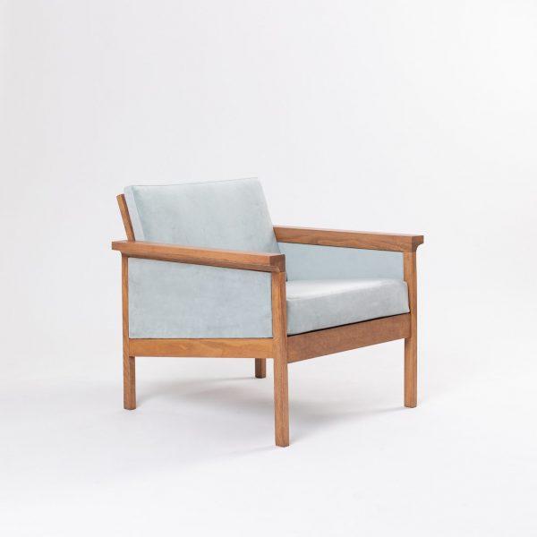 CUP OF TEA RELOVED NASLONJAČ LEDENO MODRA VINTAGE STOL ŽAMET 